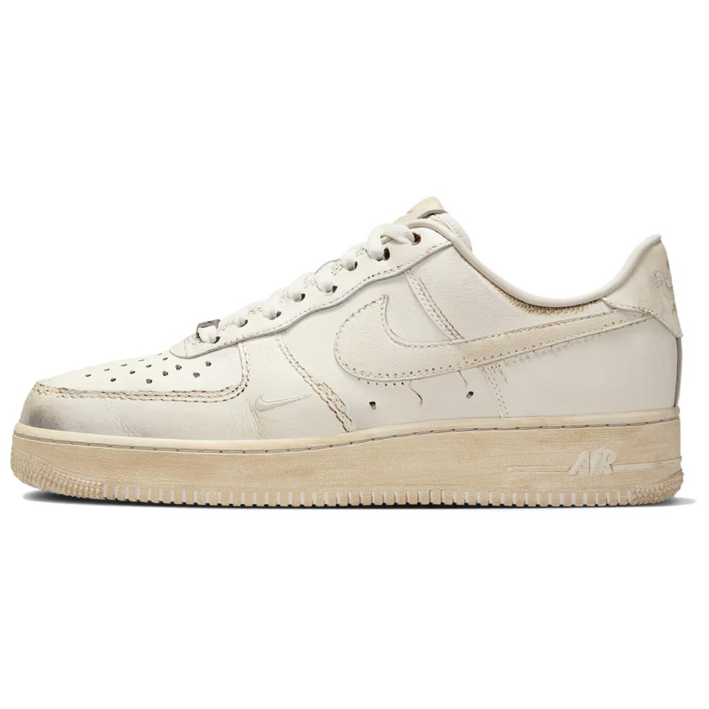 

Nike Кроссовки Air Force 1 Low .SWOOSH Dirty Triple White