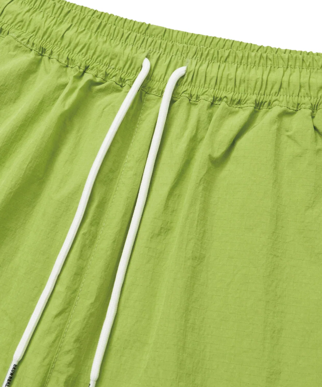 Детские лёгкие утилитарные шорты с этикеткой лаймовые от Brownbreath Kids — фото 4