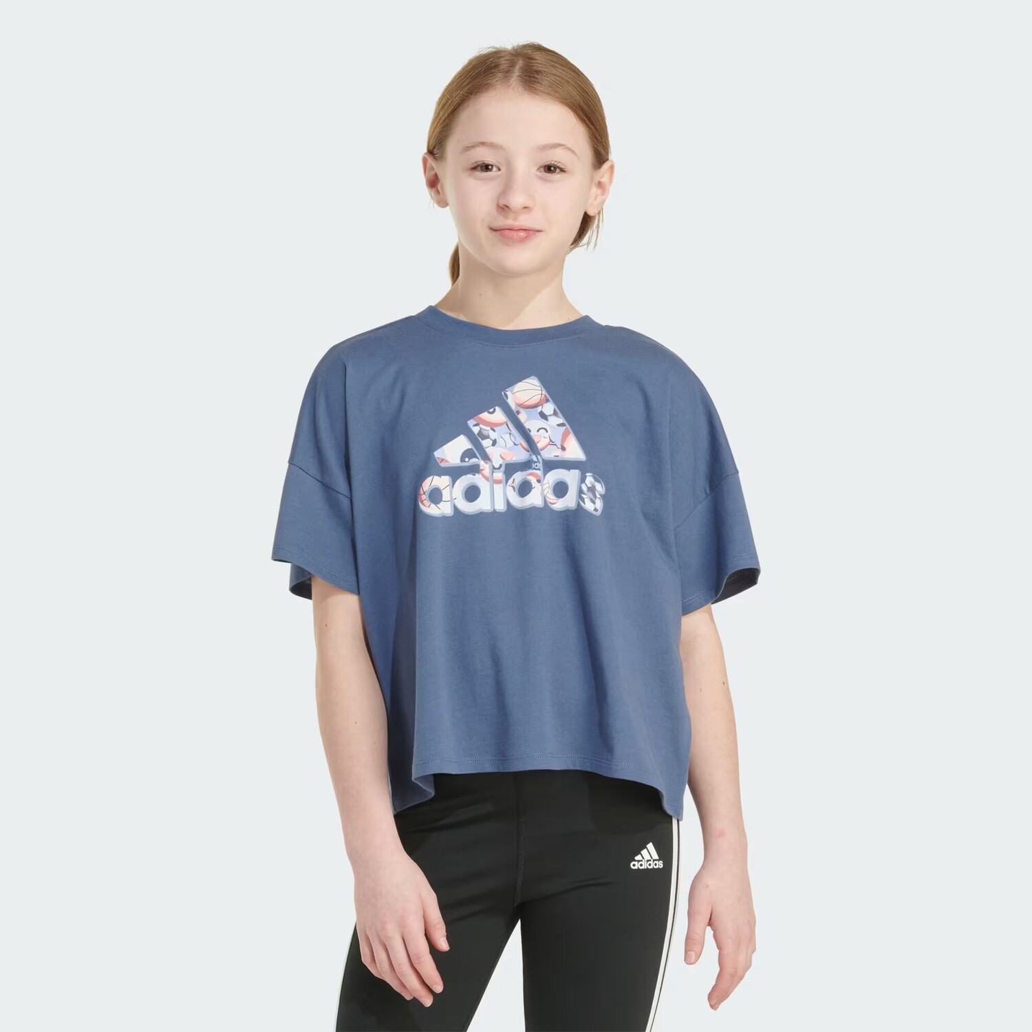 

Свободная футболка с короткими рукавами Adidas, цвет Half Ink