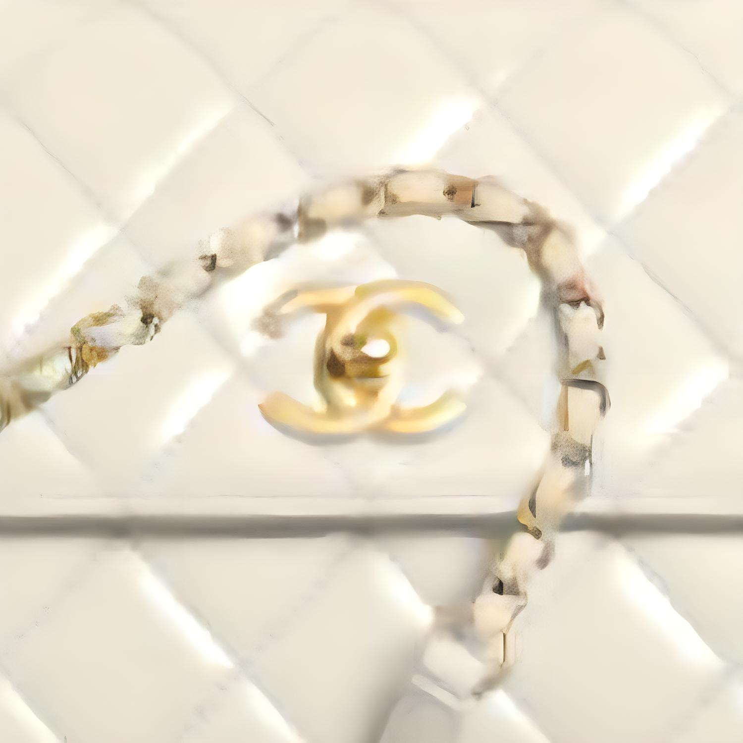 CHANEL 23P SS Smooth Cow Leather Handbag, Shoulder Bag, Crossbody Bag Mini Women's White — фото 3