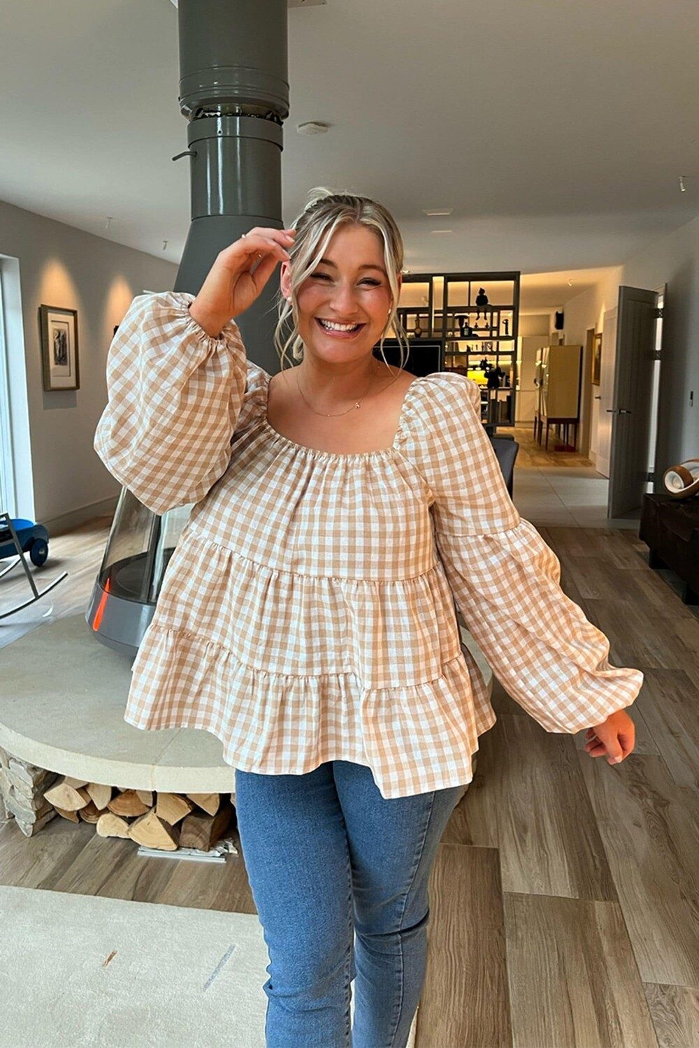

Блузка с пышными рукавами Carys Whittaker In The Style, бежевый