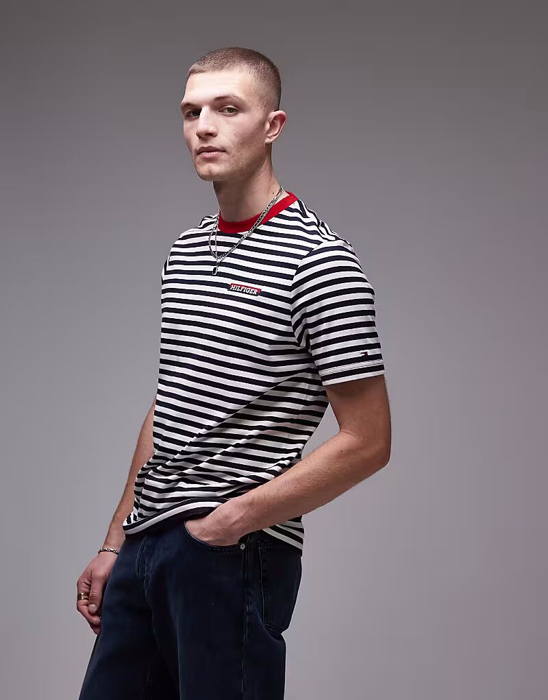

Футболка с графическими полосками Tommy Hilfiger в разноцветном цвете
