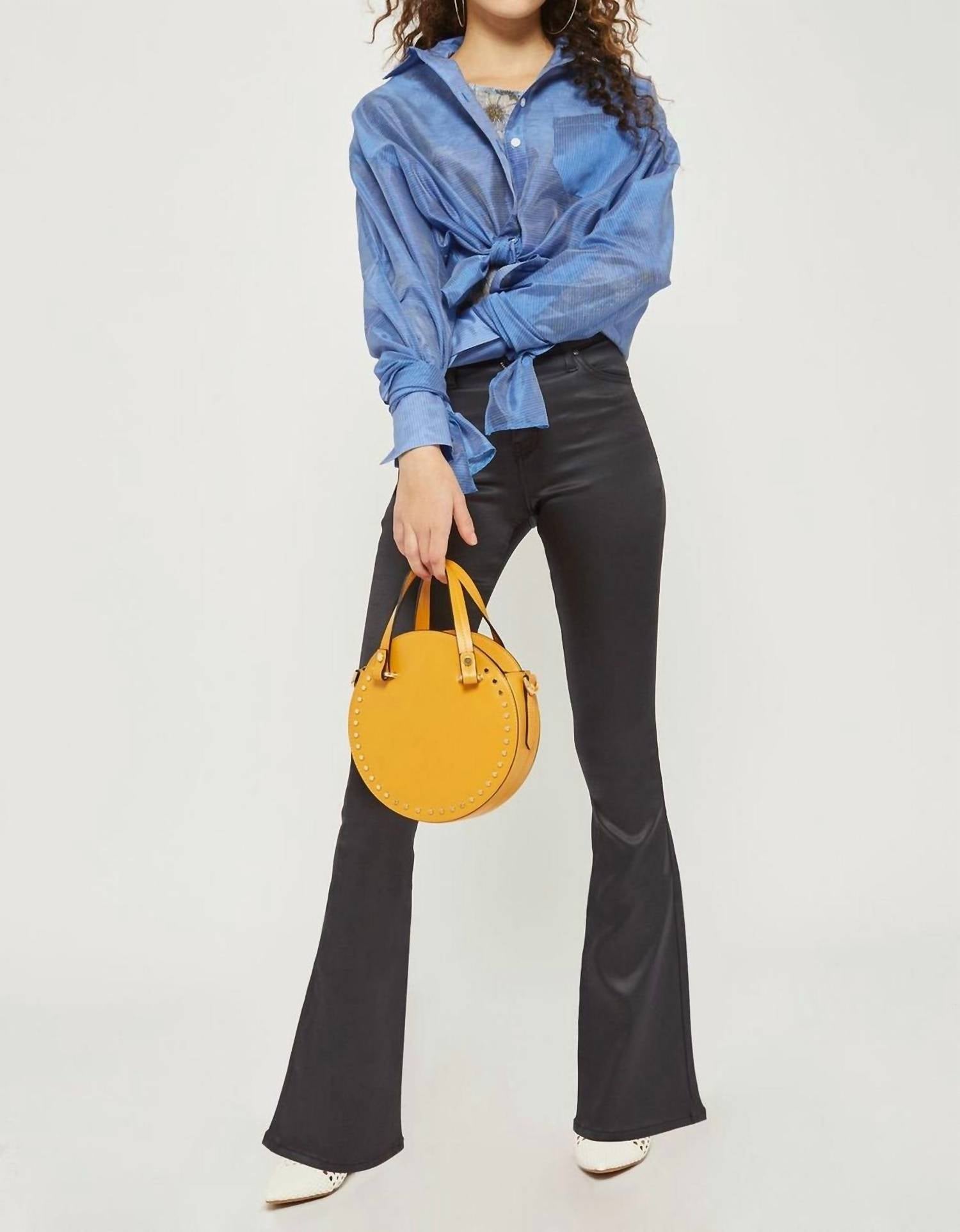 

Джинсы Jamie Flare Moto Sateen с высокой талией и эластичным кроем черного цвета Topshop