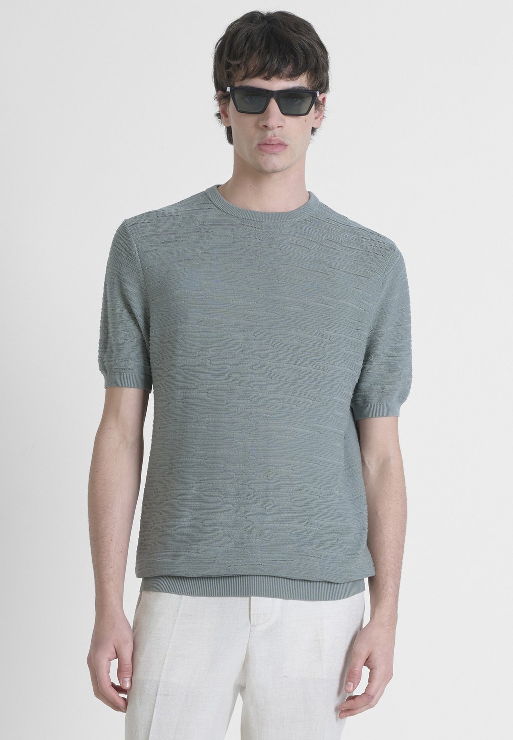

Футболка с принтом REGULAR FIT WITH LOGOED BADGE Antony Morato, зеленый