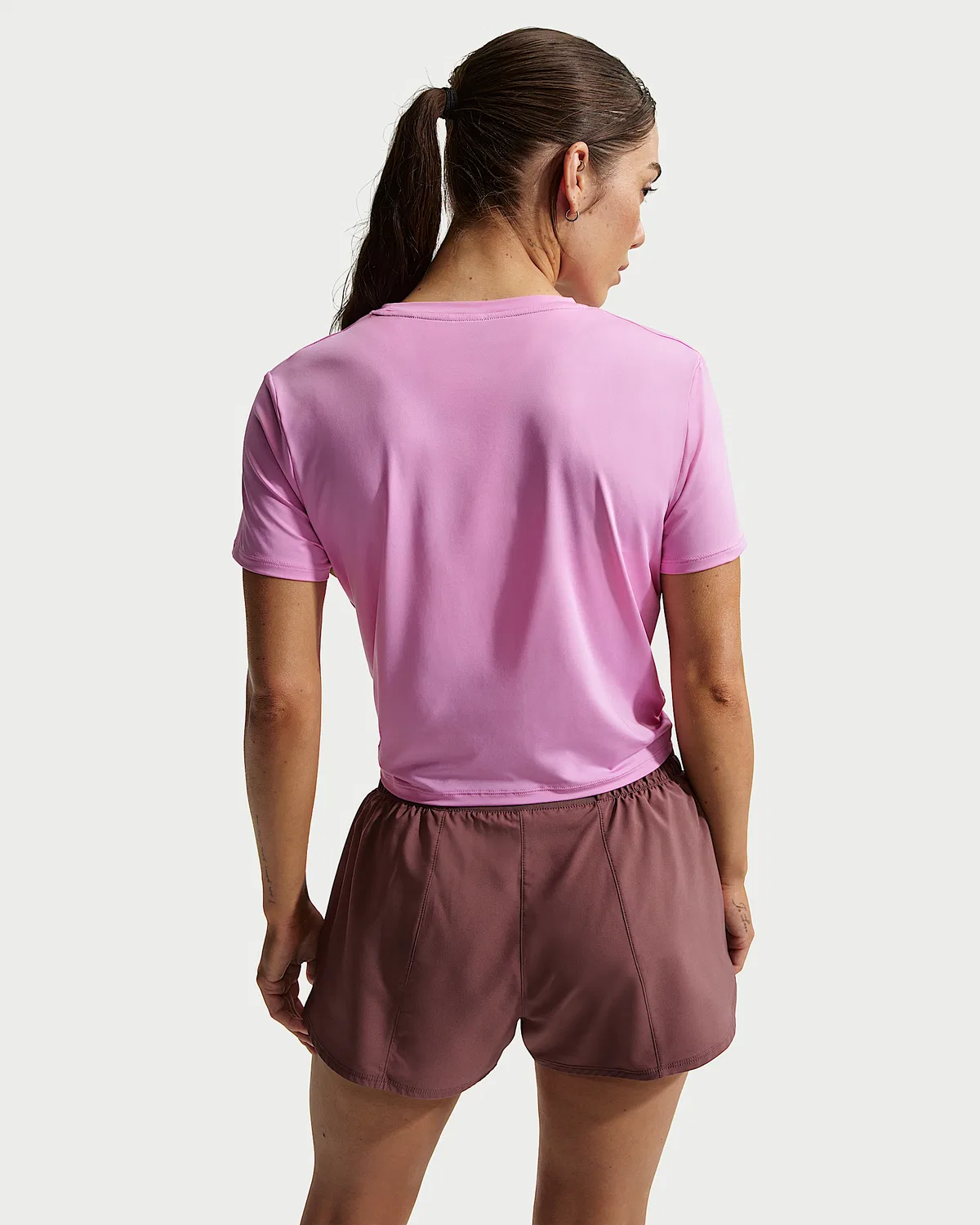 Женский топ Nike One Classic Twist с коротким рукавом Dri-FIT, Light Magenta/White — фото 2