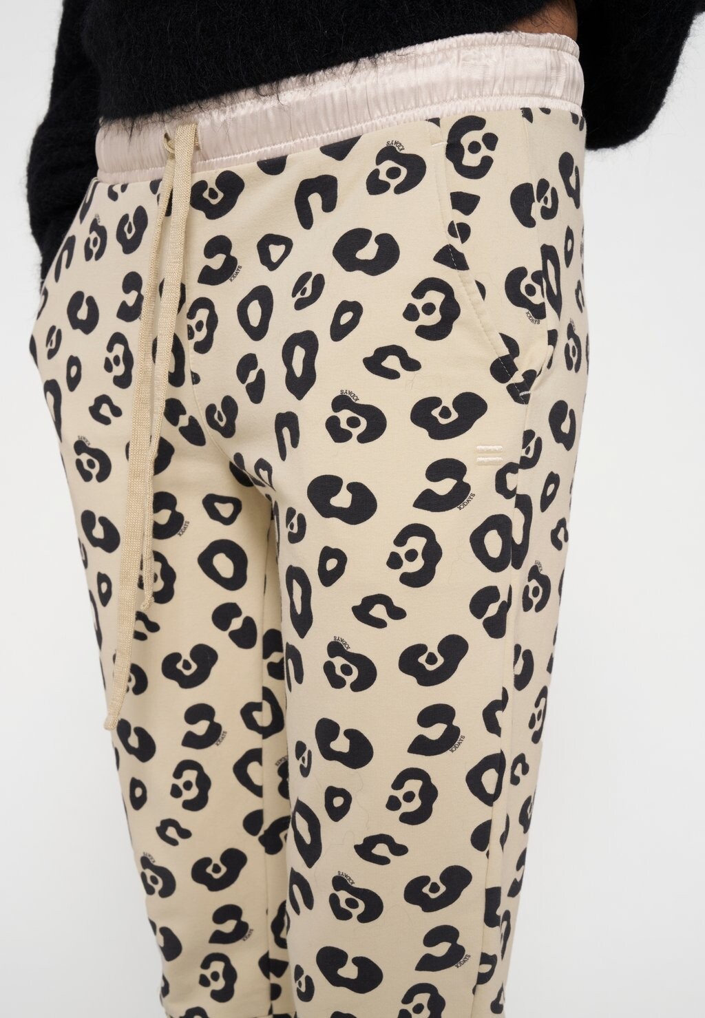 

Спортивные брюки CROPPED JOGGER LEOPARD 10DAYS, бежевый