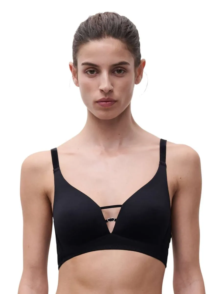 

Бюстгальтер без косточек с наполнителем, с анималистичным принтом из бархата, линия Girls Chantelle, черный