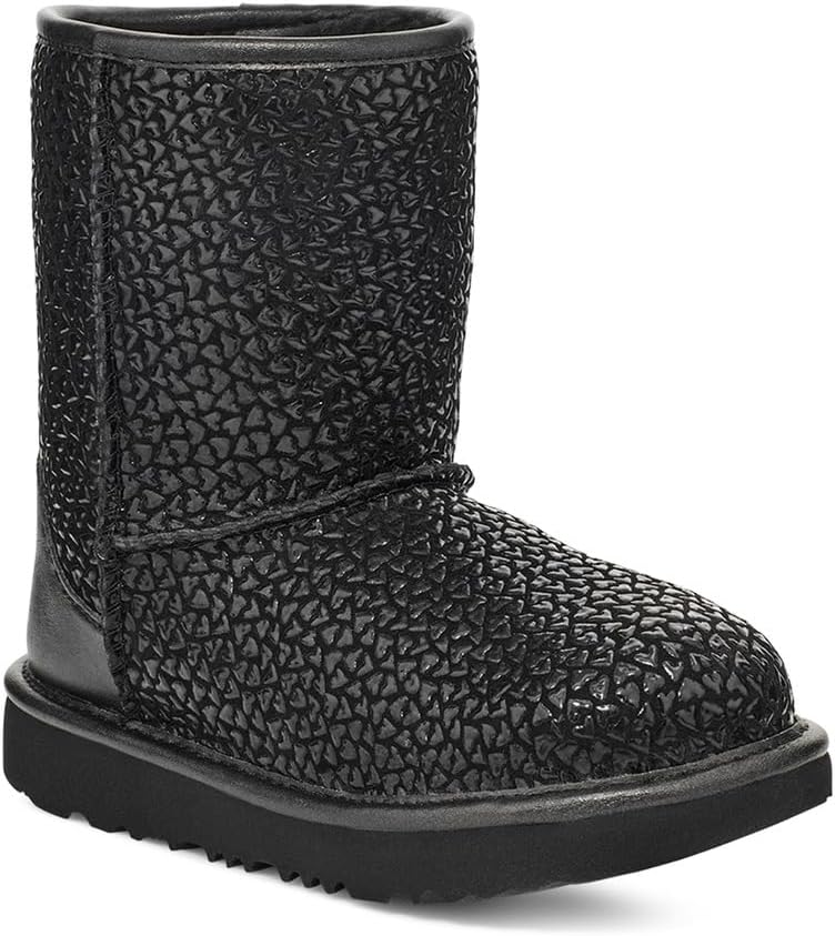 

Сапоги Classic II Gel Hearts UGG, черный