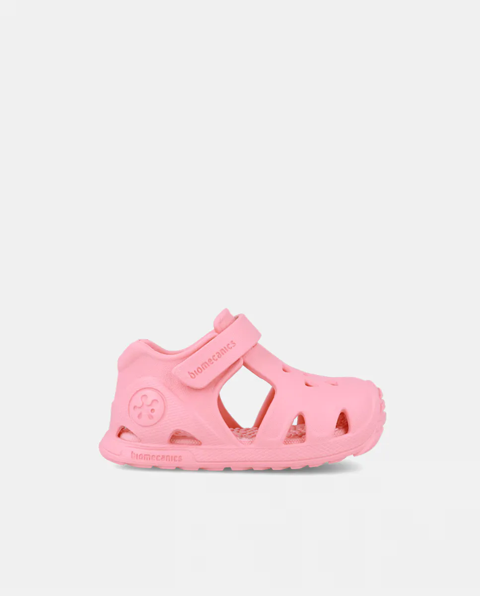 

Босоножки для девочки с круглым и закрытым носком Biomecanics, цвет Rosa