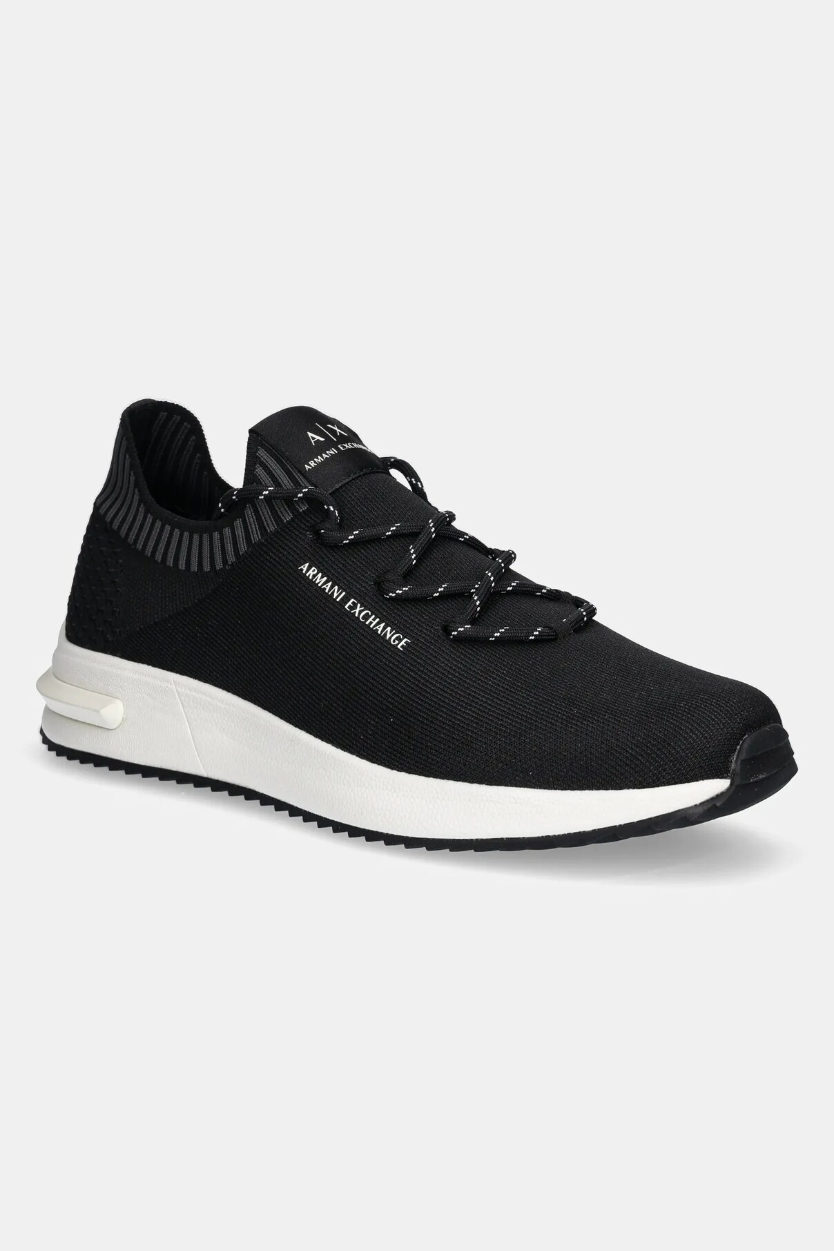 

Кроссовки Armani Exchange, черный
