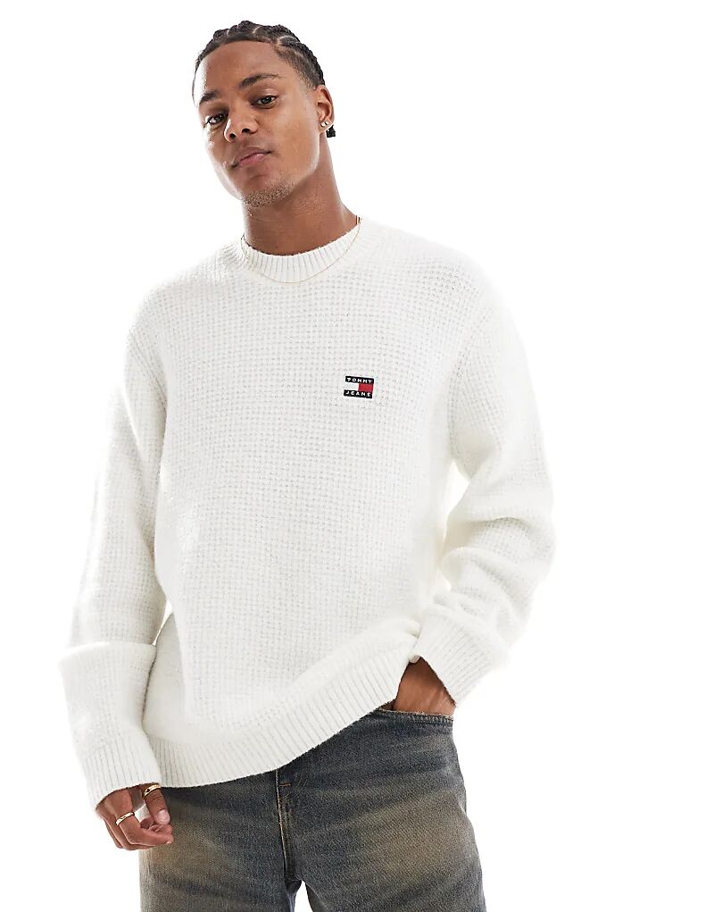 

Вафельный джемпер цвета «кремовый» Tommy Jeans