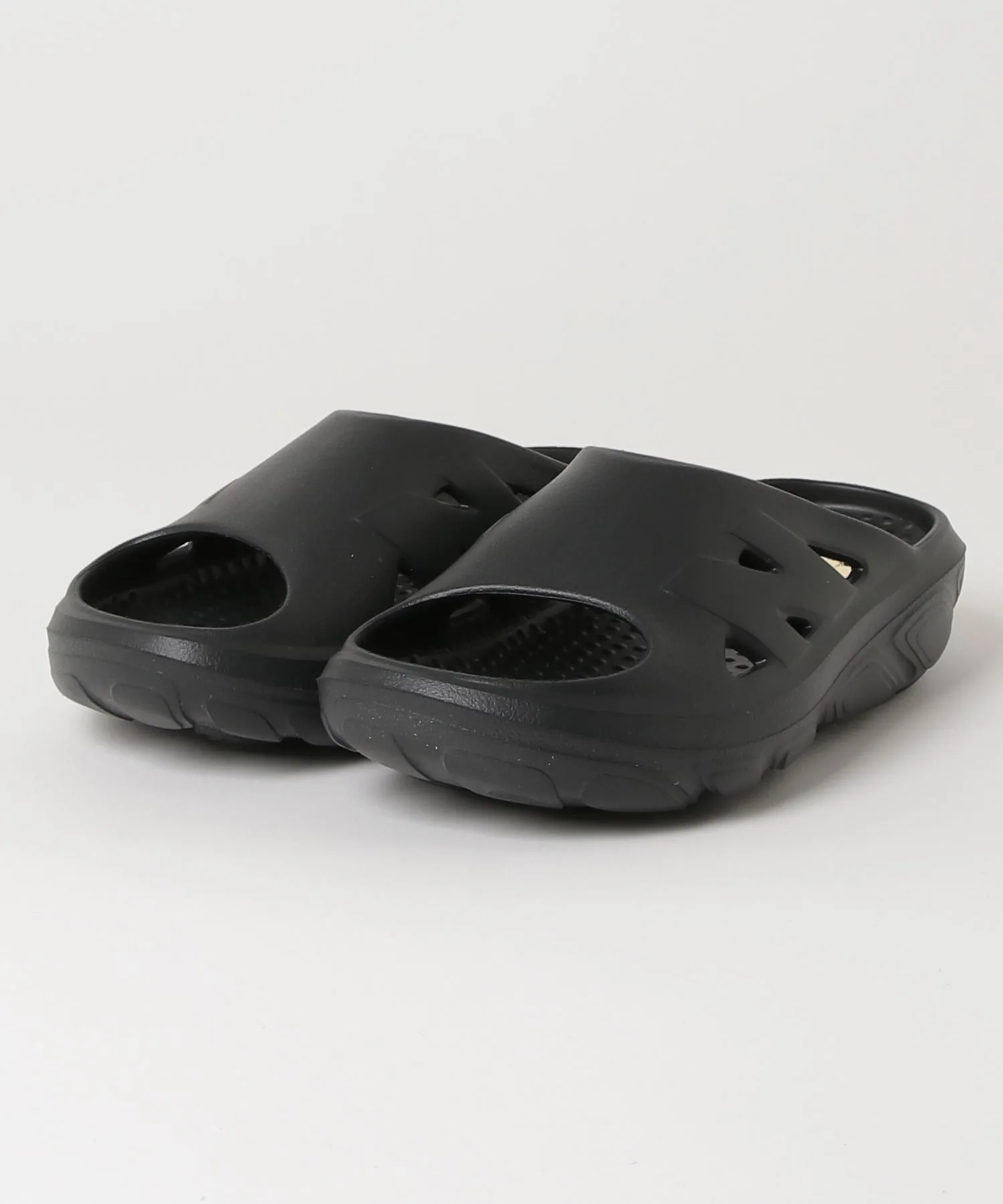 Мужские сандалии с мягкой подошвой RCVRY SLIDE v1 New Balance черные