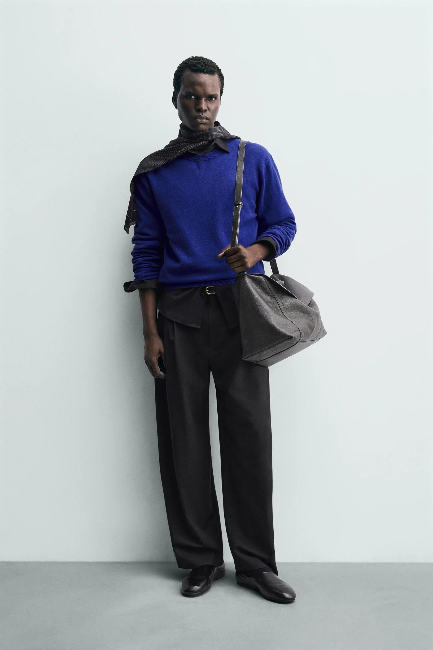 Плиссированные брюки из шерстяной смеси Zara, черный