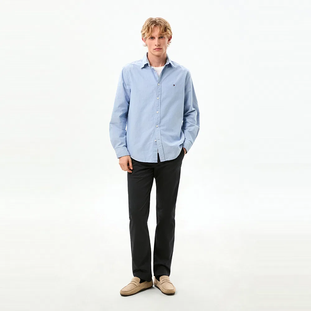 Мужская оксфордская рубашка Heritage Regular Fit небесно-голубая от Tommy Hilfiger — фото 2