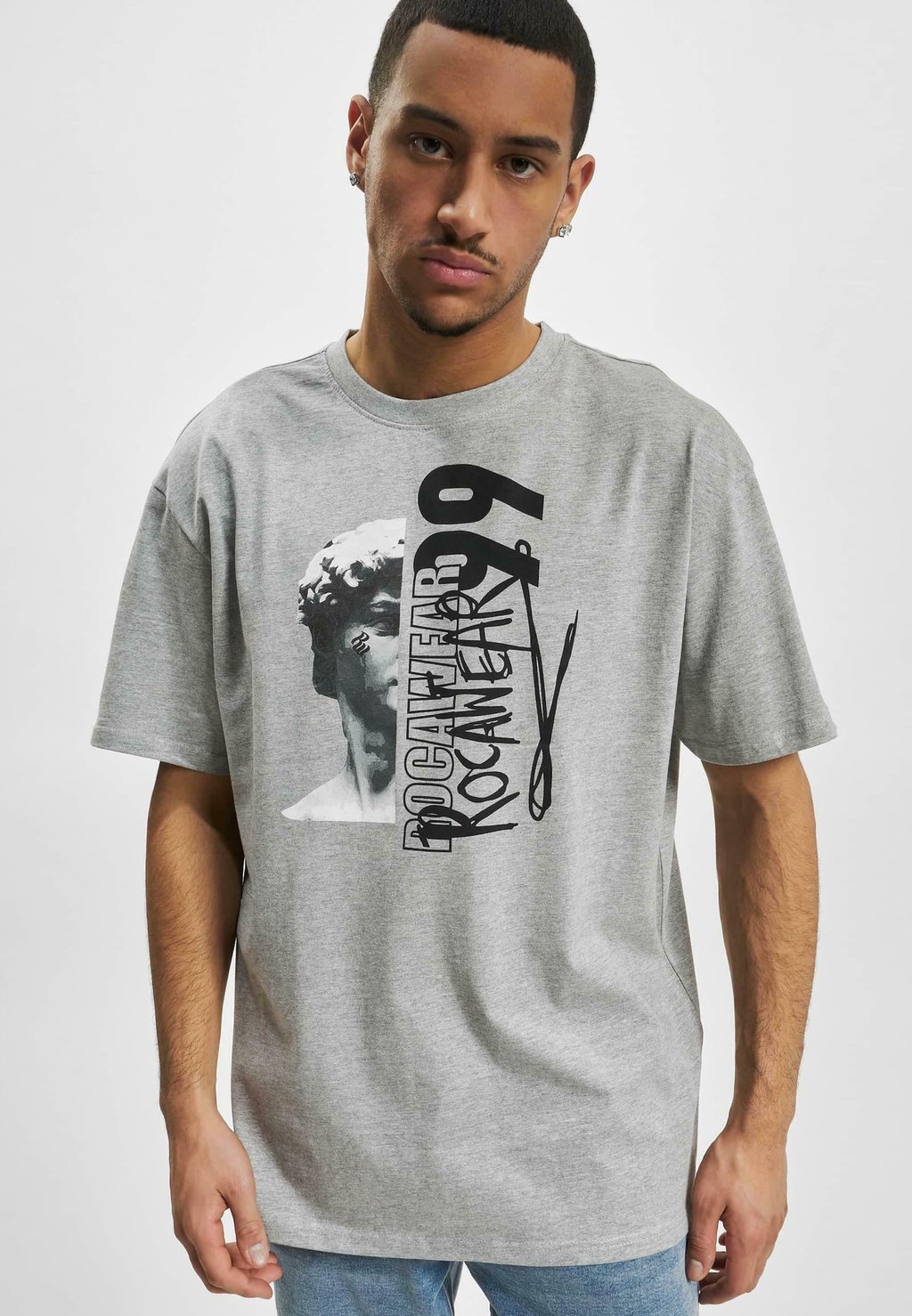 

Футболка с принтом GRUNGE Rocawear, серый