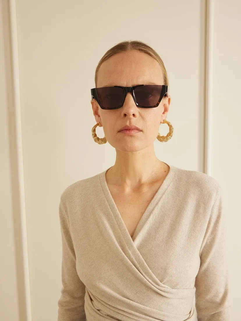 Солнцезащитные очки-авиаторы из ацетата черепахового цвета ALAÏA EYEWEAR, коричневый — фото 2