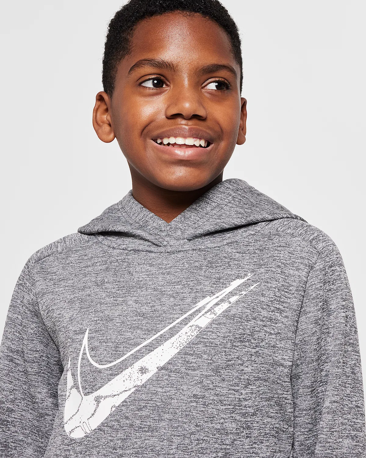 Детская худи Nike Therma-FIT Big Kids' Multi Stain Repel, Dark Grey/Photon Dust/Heather/White — фото 3