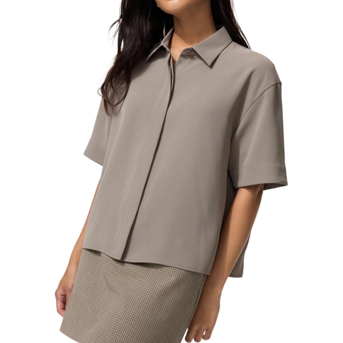 

UNIQLO Женская рубашка цвета хаки