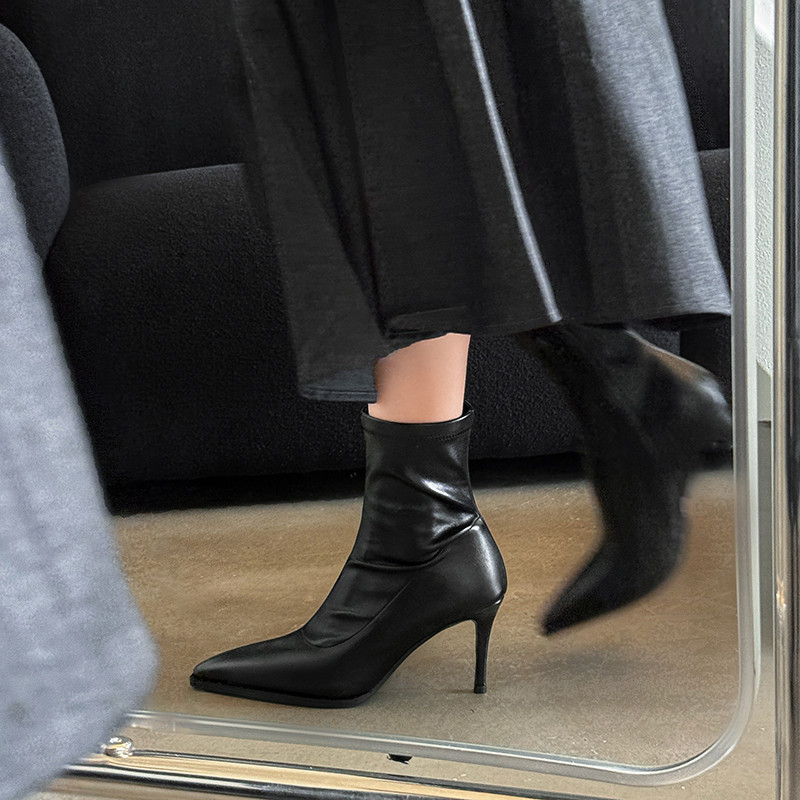 Yeezyy Reezy Черные женские ботинки с гладкой отделкой, цвет Black Smooth Finish — фото 3