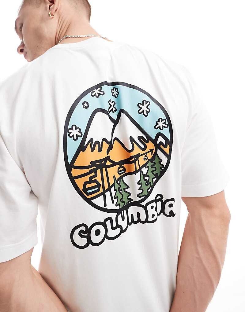 

Белая футболка Columbia Hike Happiness II с графическим принтом логотипа на спине, эксклюзивно для ASOS