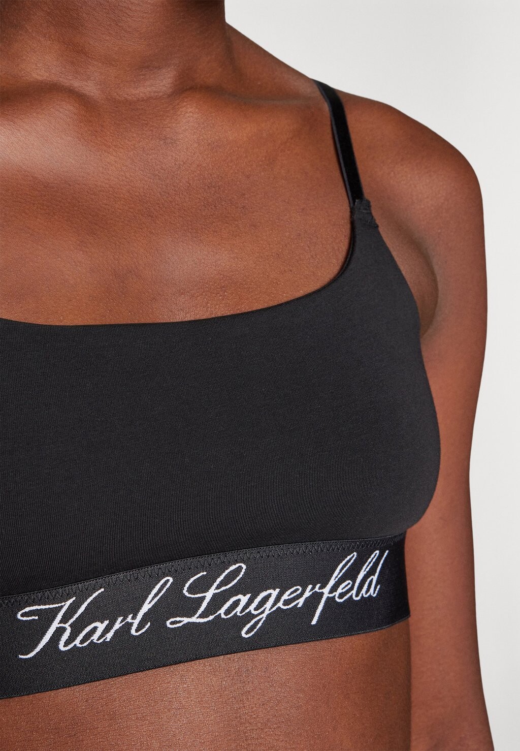 

Удлиненный бюстгальтер Hotel Scoop Back Bralette KARL LAGERFELD, черный