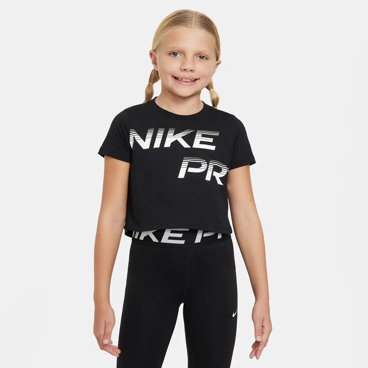 

Футболка Girls' Essential+ NIke, чёрный