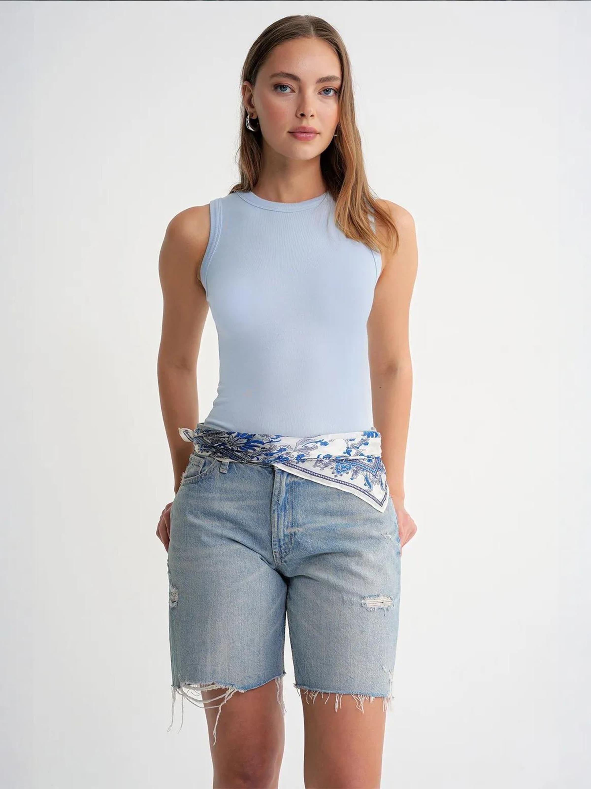 

MixRay Топ в небесно-голубом цвете