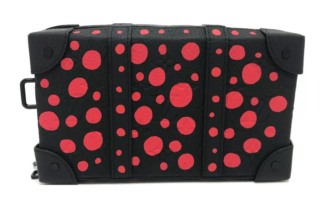 

Футболка Yayoi Kusama с мягким стволом и съемным кошельком черно-красная LOUIS VUITTON