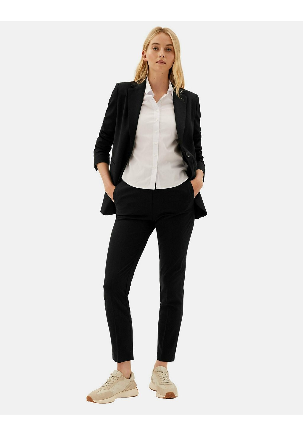 

Брюки SLIM FIT ANKLE GRAZER WITH STRETCH Marks & Spencer, цвет black