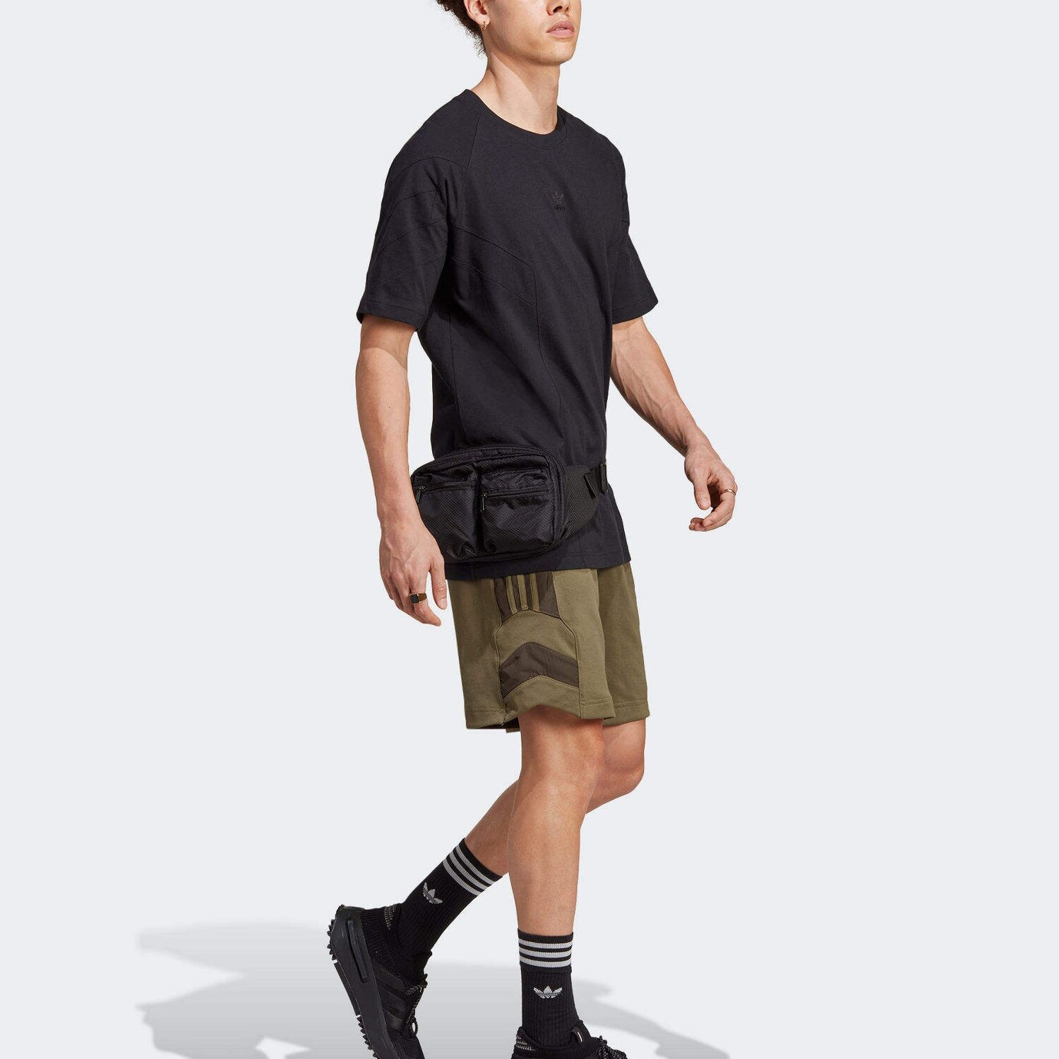 Футболка REKIVE мужская черная Adidas Originals, черный — фото 4