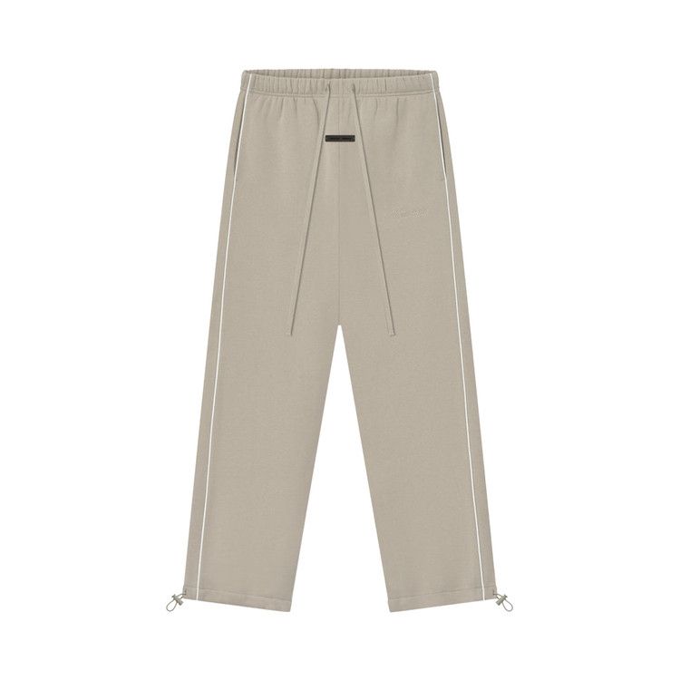 

Спортивные брюки Fear of God Essentials Relaxed Fleece Sweatpant With Piping, Timber/Cloud White