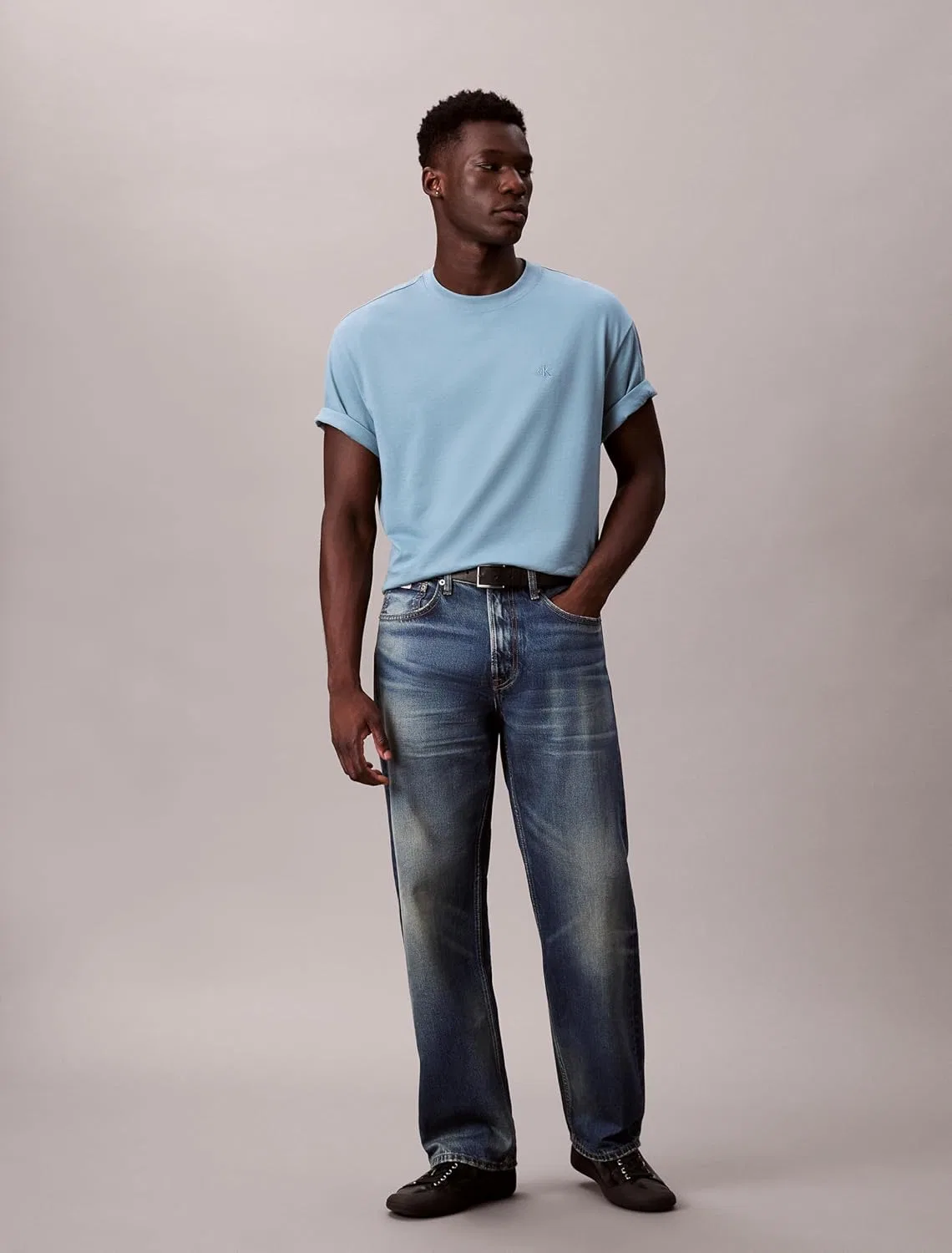 Мужская футболка Calvin Klein с круглым вырезом и свободным кроем, с архивным логотипом — фото 3