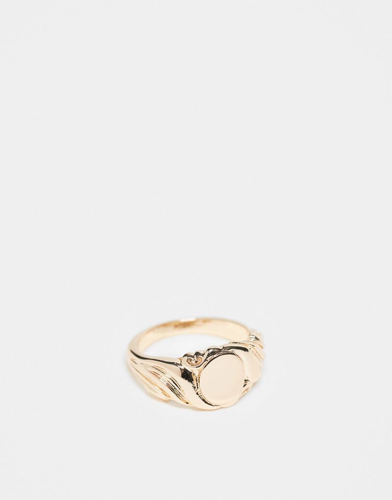 

ASOS DESIGN – золотое кольцо-печатка с тиснением