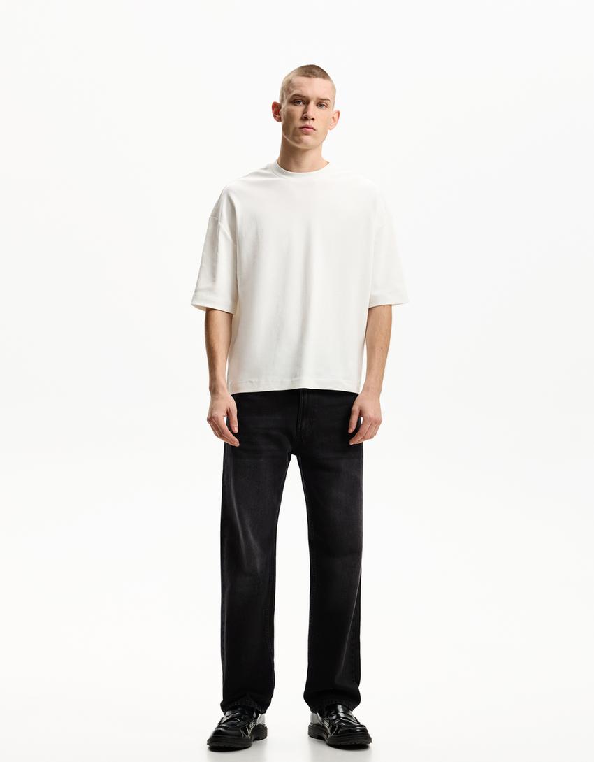 

Джинсы прямого кроя 90-х годов Bershka, черный
