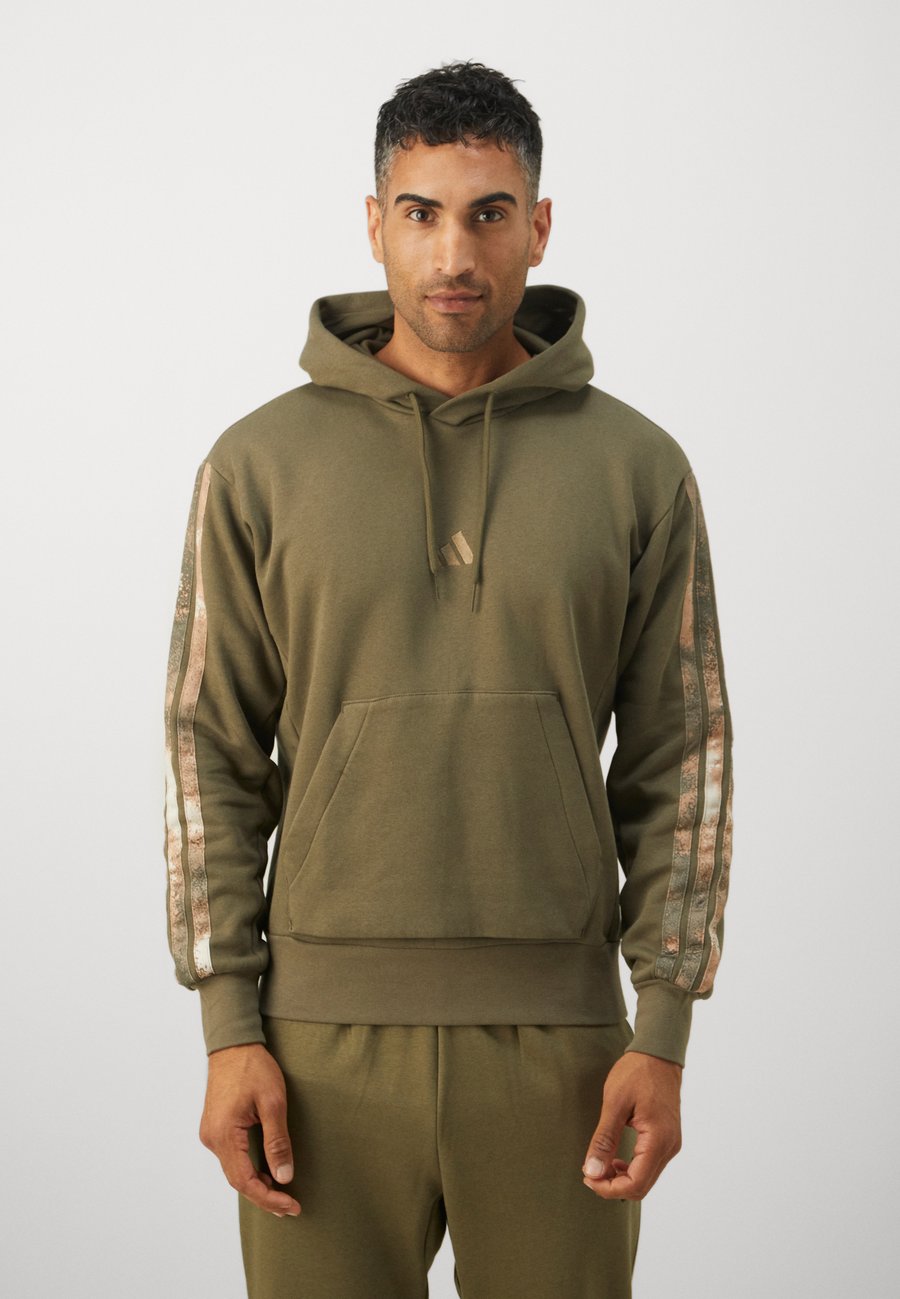 

Худи Adidas Sportswear Hoodie, Olive Strata/Multicolor/White/Olive