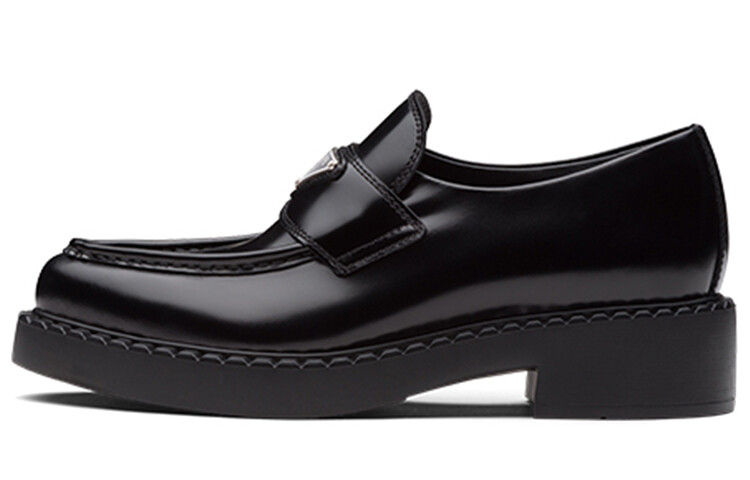 Женские лоферы Prada, черный
