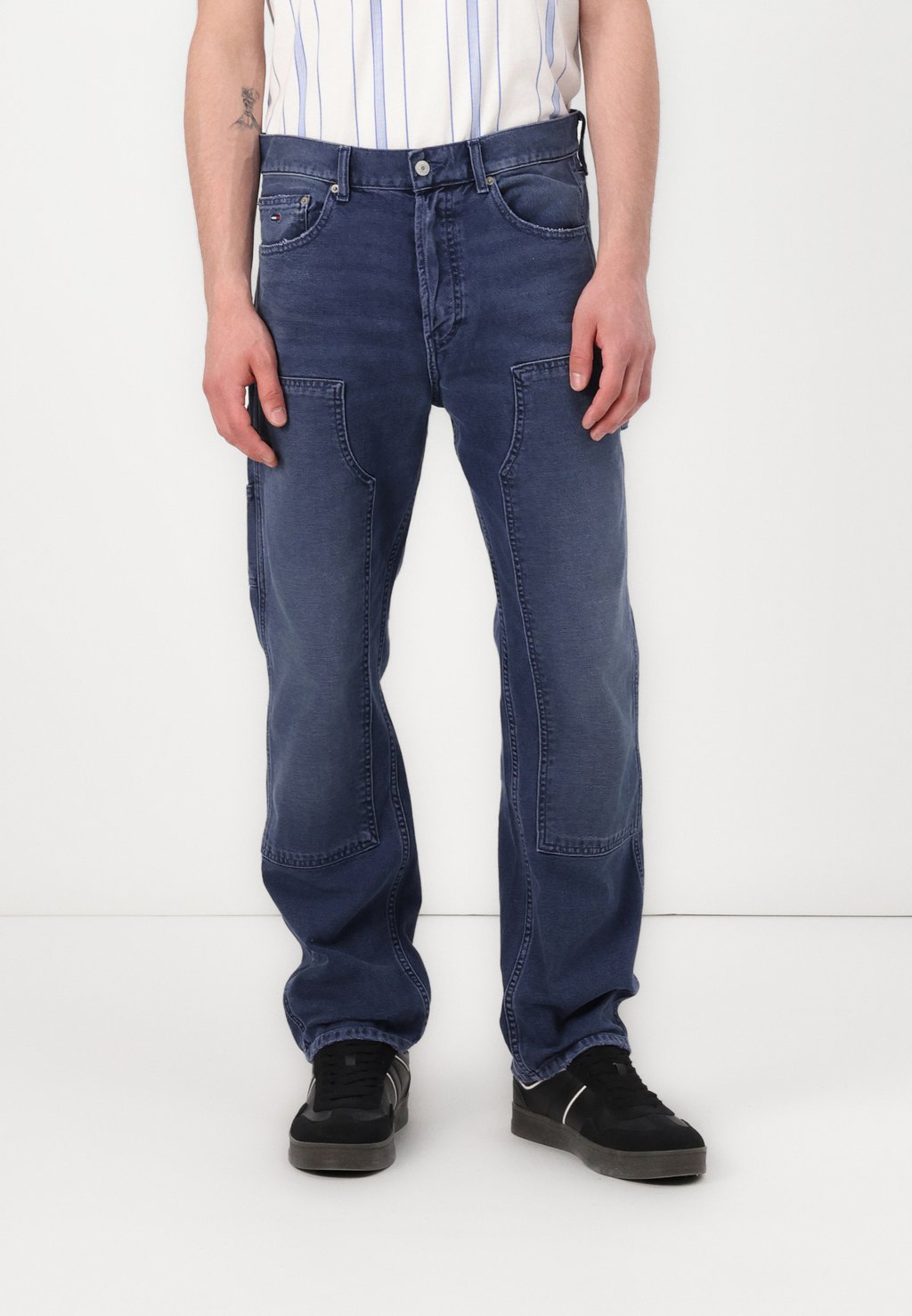 

Джинсы OTIS REGULAR Tommy Jeans, цвет Denim Dark
