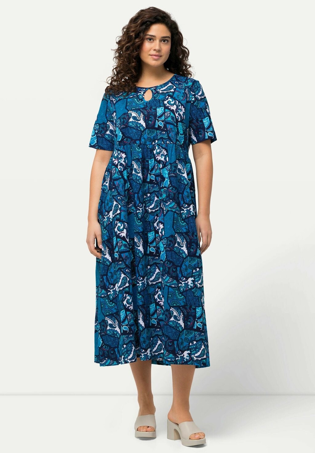 

Платье из джерси FLORAL PAISLEY SHORT SLEEVE Ulla Popken, синий