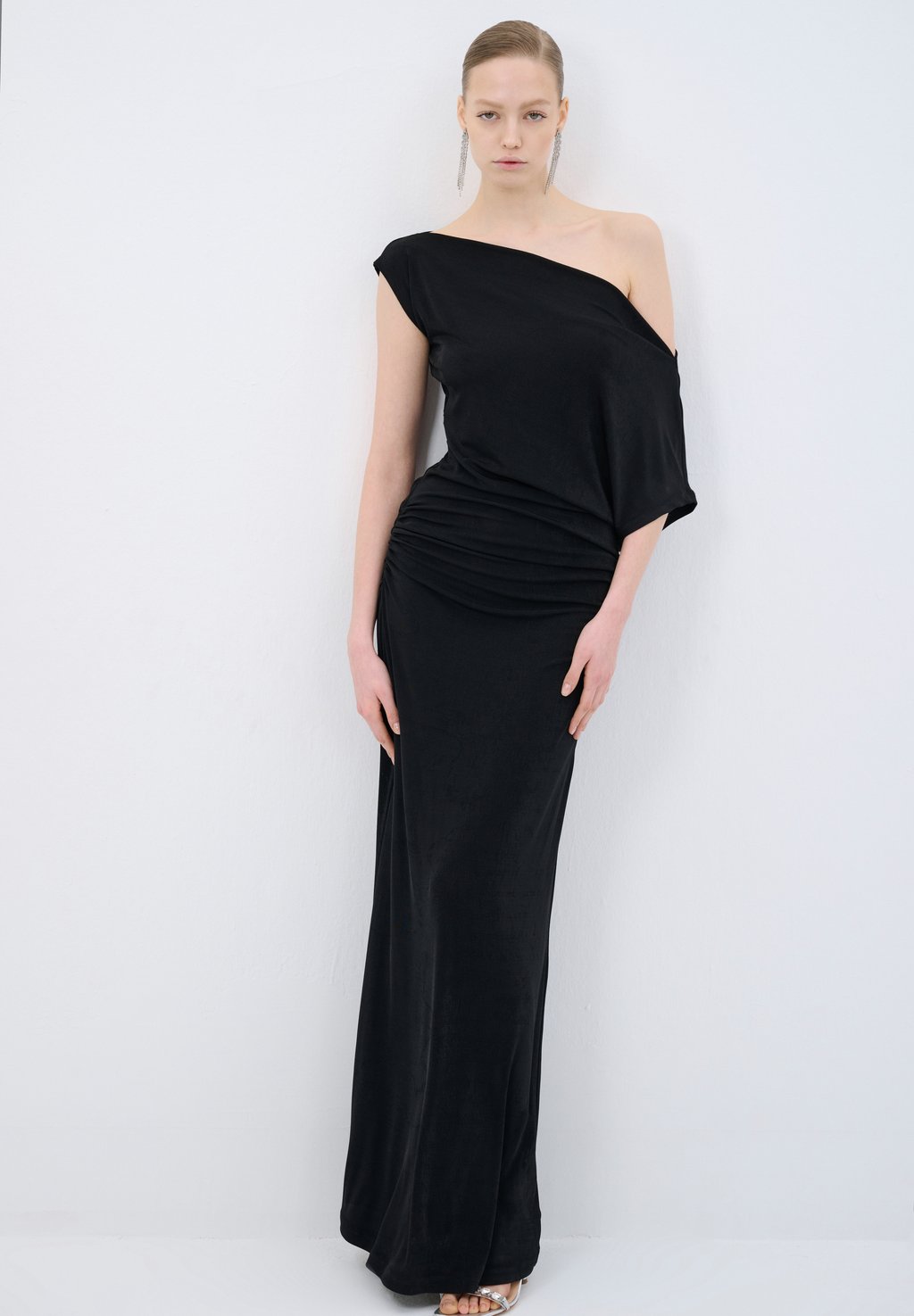 

Платье макси DRAPED adL, черный
