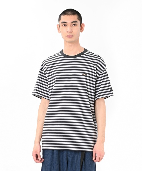 

Футболка с коротким рукавом, с нашивкой New Balance, черный