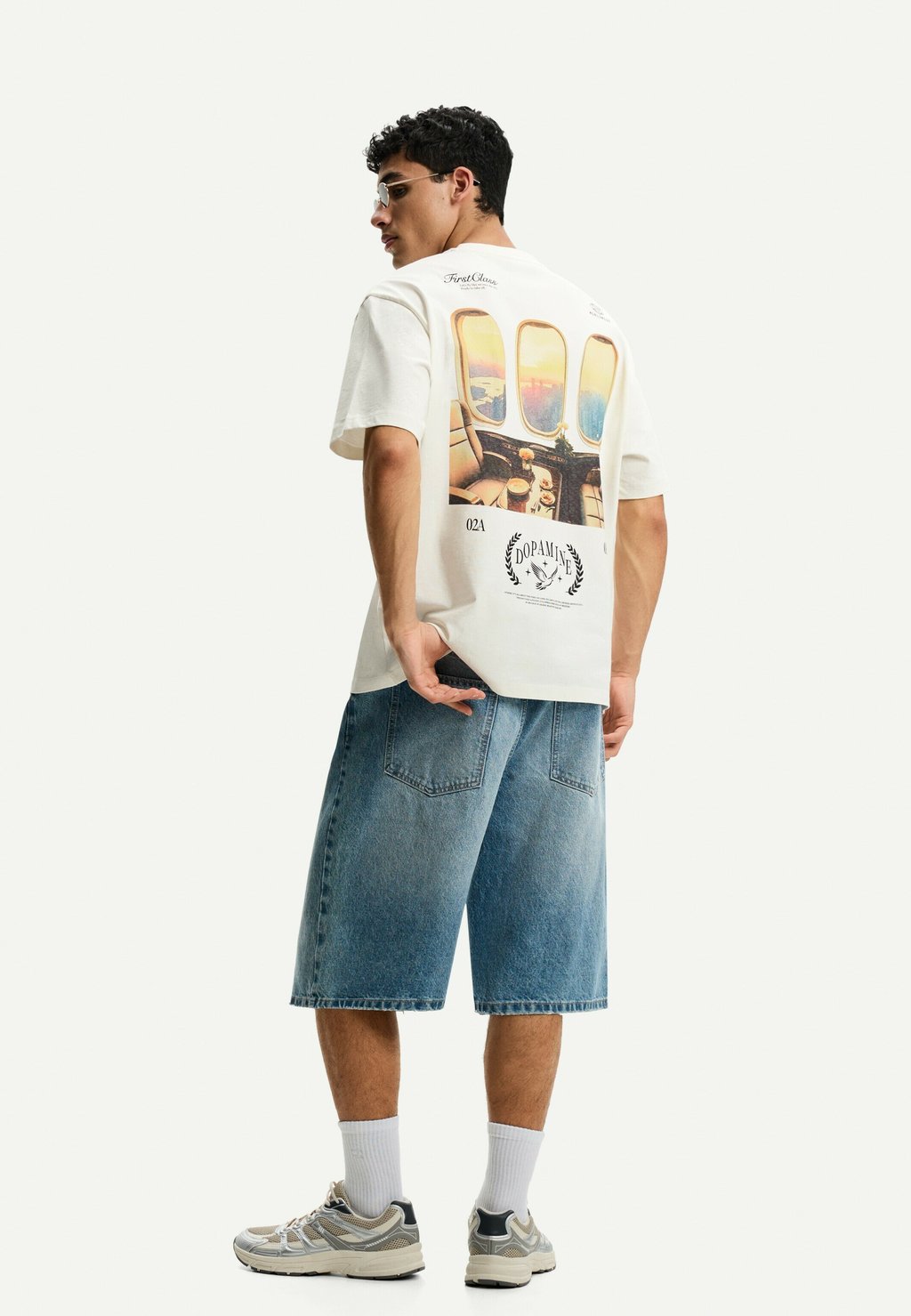 

Футболка с принтом SHORT SLEEVE Bershka, белый
