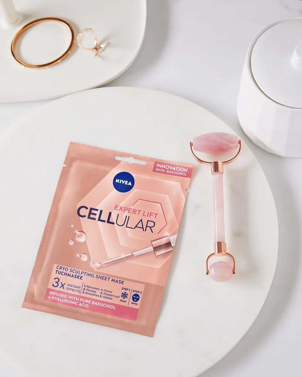 Тканевая маска Nivea — Увлажняющая и омолаживающая «Hyaluronic Cellular Filler» от — фото 3