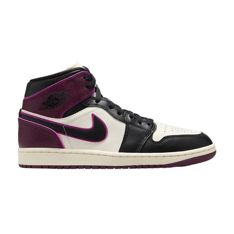 

Кроссовки Wmns Air Jordan 1 Mid SE, цвет Bordeaux