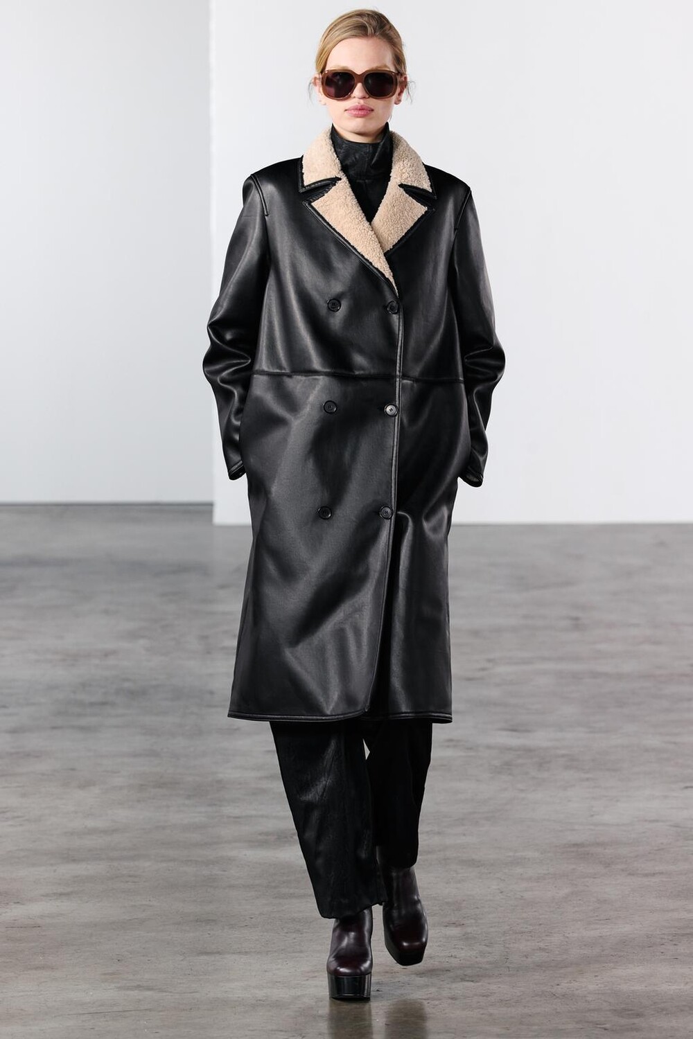 

Двухстороннее пальто ZARA, черный