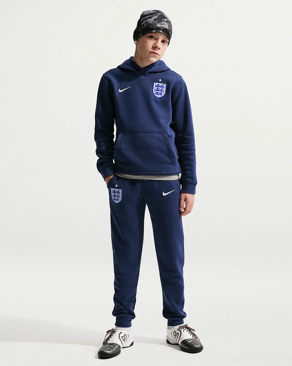 Детские (мальчики) спортивные штаны Nike Soccer Joggers England Club Fleece, Midnight Navy/White