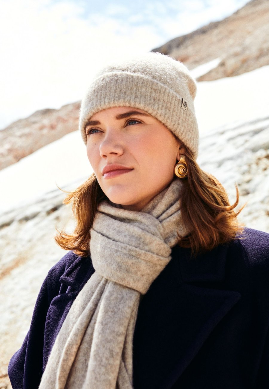 

Шапка Roeckl SOFT CLOUD, Beige