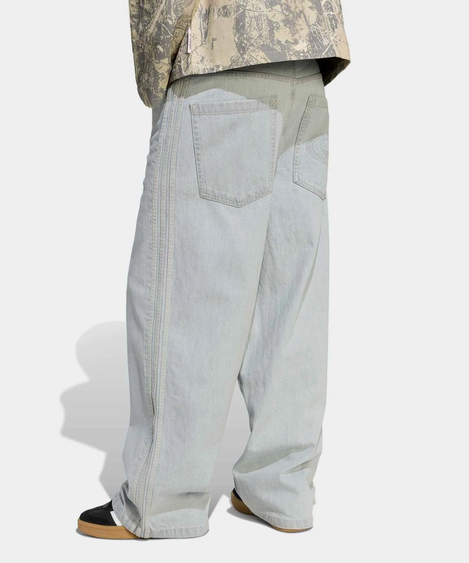 Мужские джинсы Adidas Originals Wide Leg Skater Jeans — фото 4