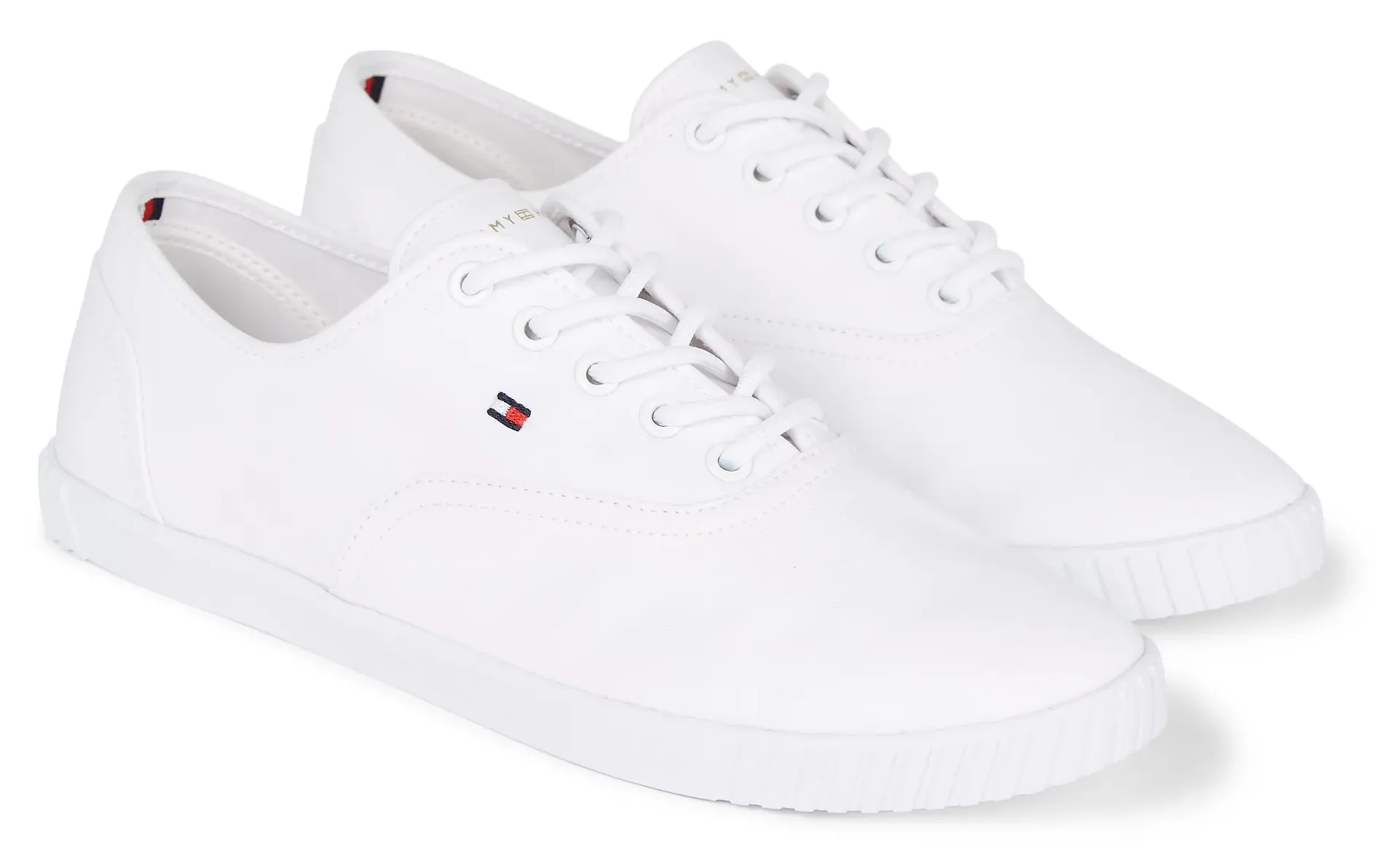 

Кроссовки Tommy Hilfiger "CANVAS LACE UP SNEAKER", узкой формы, повседневная обувь, полуботинки, туфли на шнуровке, белый