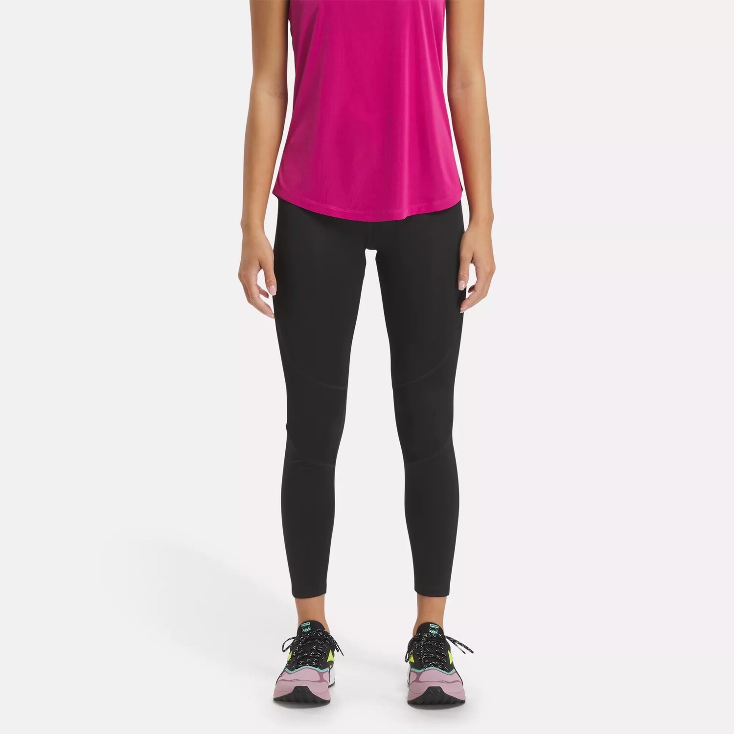 

Леггинсы Run Vector Reebok, цвет Night Black