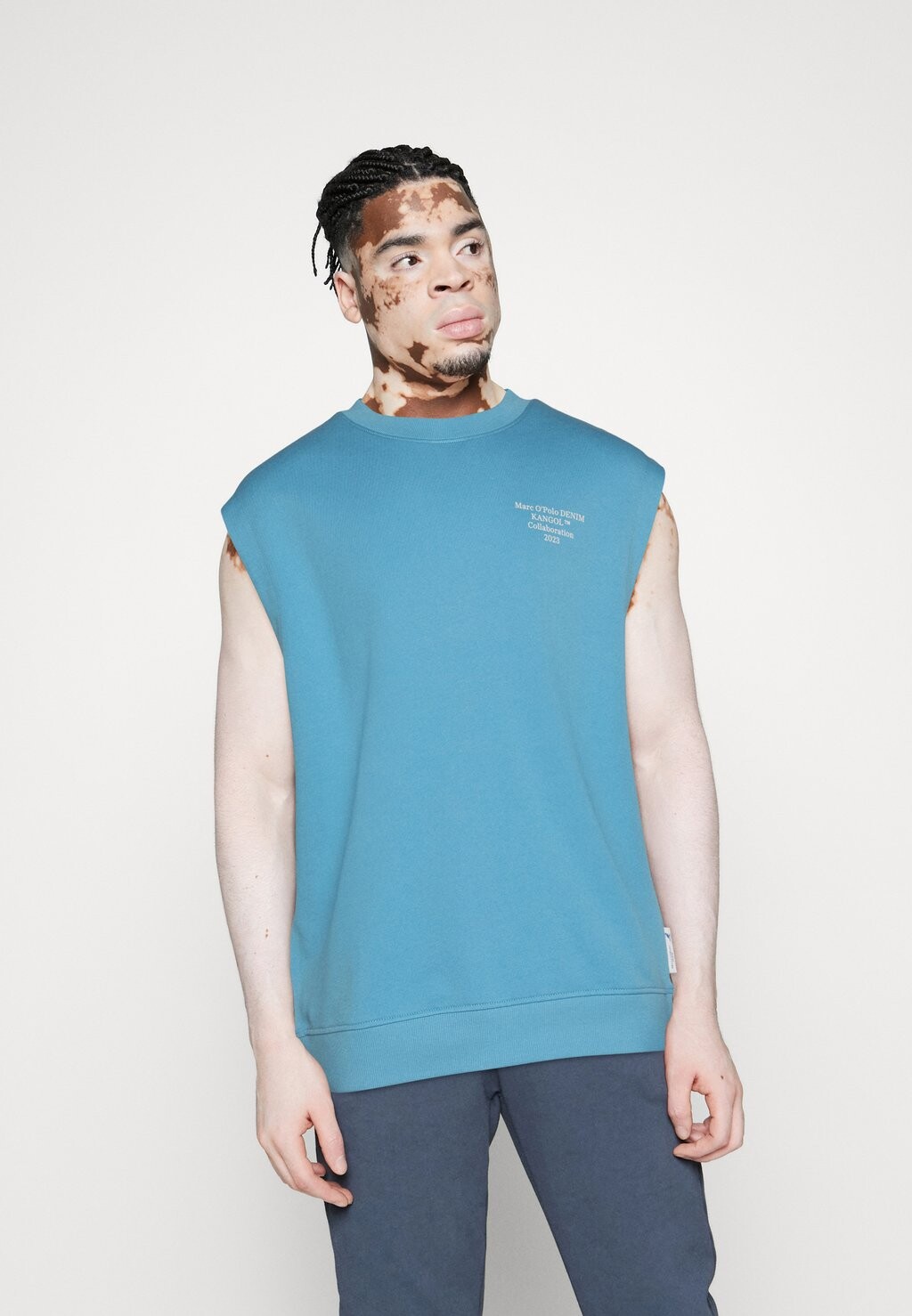 

Топ Kangol Collab Sleeveless Front Print Marc O'Polo DENIM, цвет hamilton blue